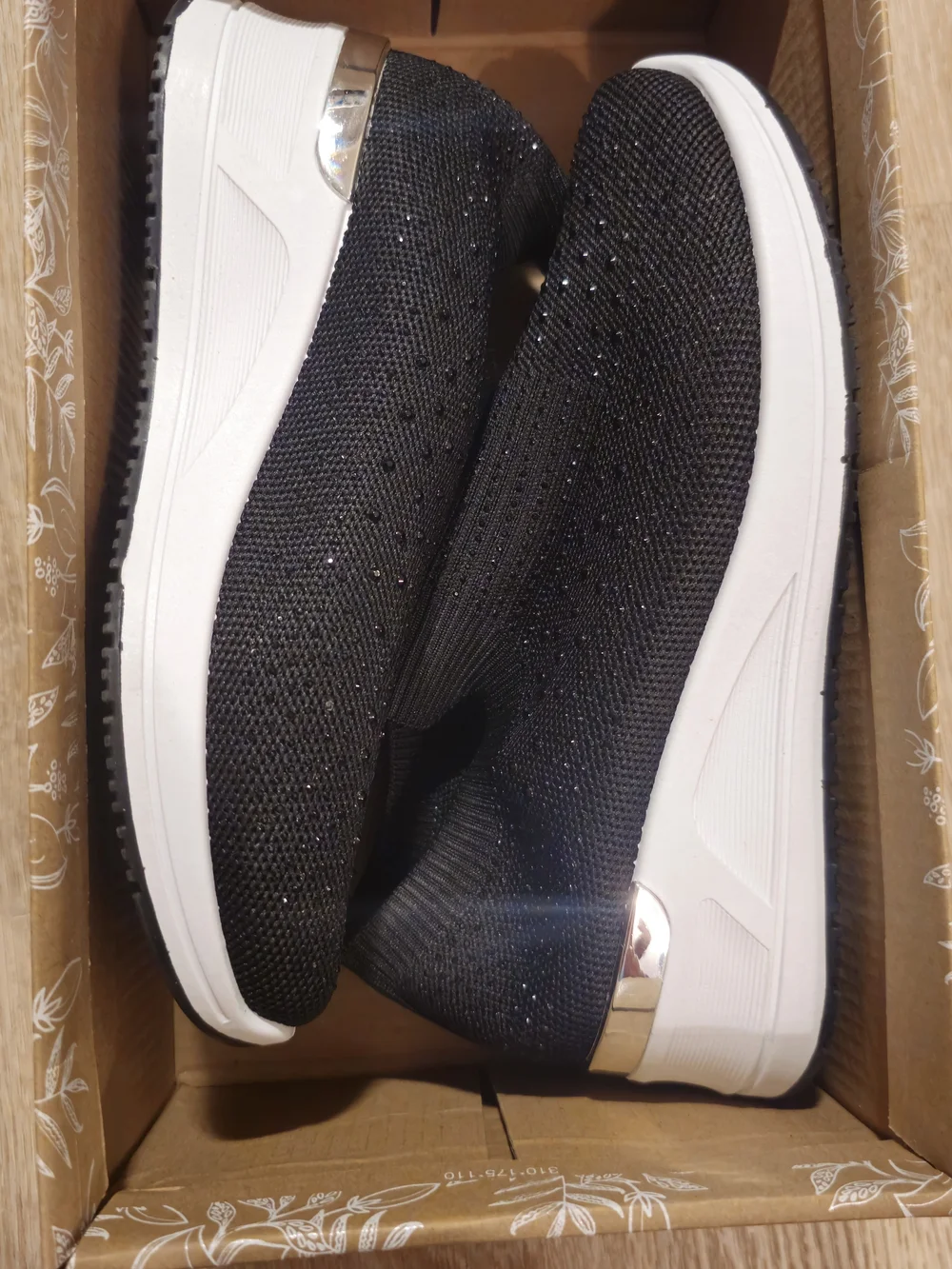 Tommy Bahama Black Slip-On Sneaker with Silver Heel Accent Size 6.5